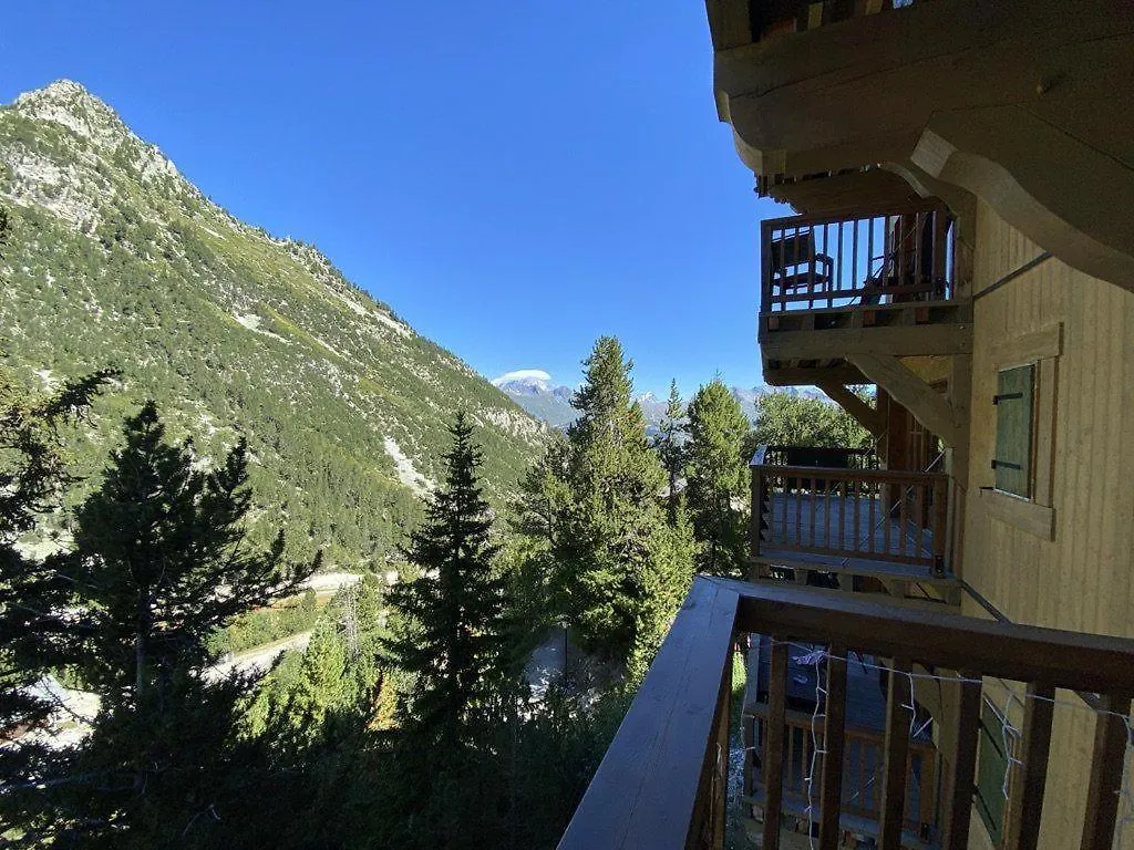 Stylish Ski-In Ski-Out 3 Bed Apartment, Arc 1950 Les Arcs  0*, Les Arcs (Savoie)
