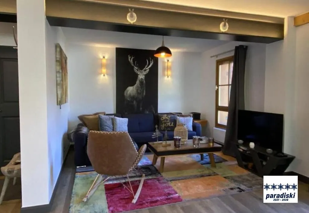 Apartment Stylish Ski-In Ski-Out 3 Bed Apartment, Arc 1950 Les Arcs