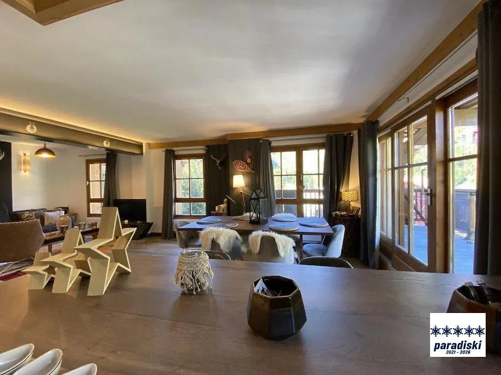 Stylish Ski-In Ski-Out 3 Bed Apartment, Arc 1950 Les Arcs  Les Arcs (Savoie)