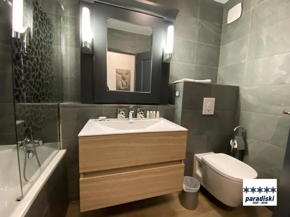 Stylish Ski-In Ski-Out 3 Bed Apartment, Arc 1950 Les Arcs  Apartment Les Arcs (Savoie)